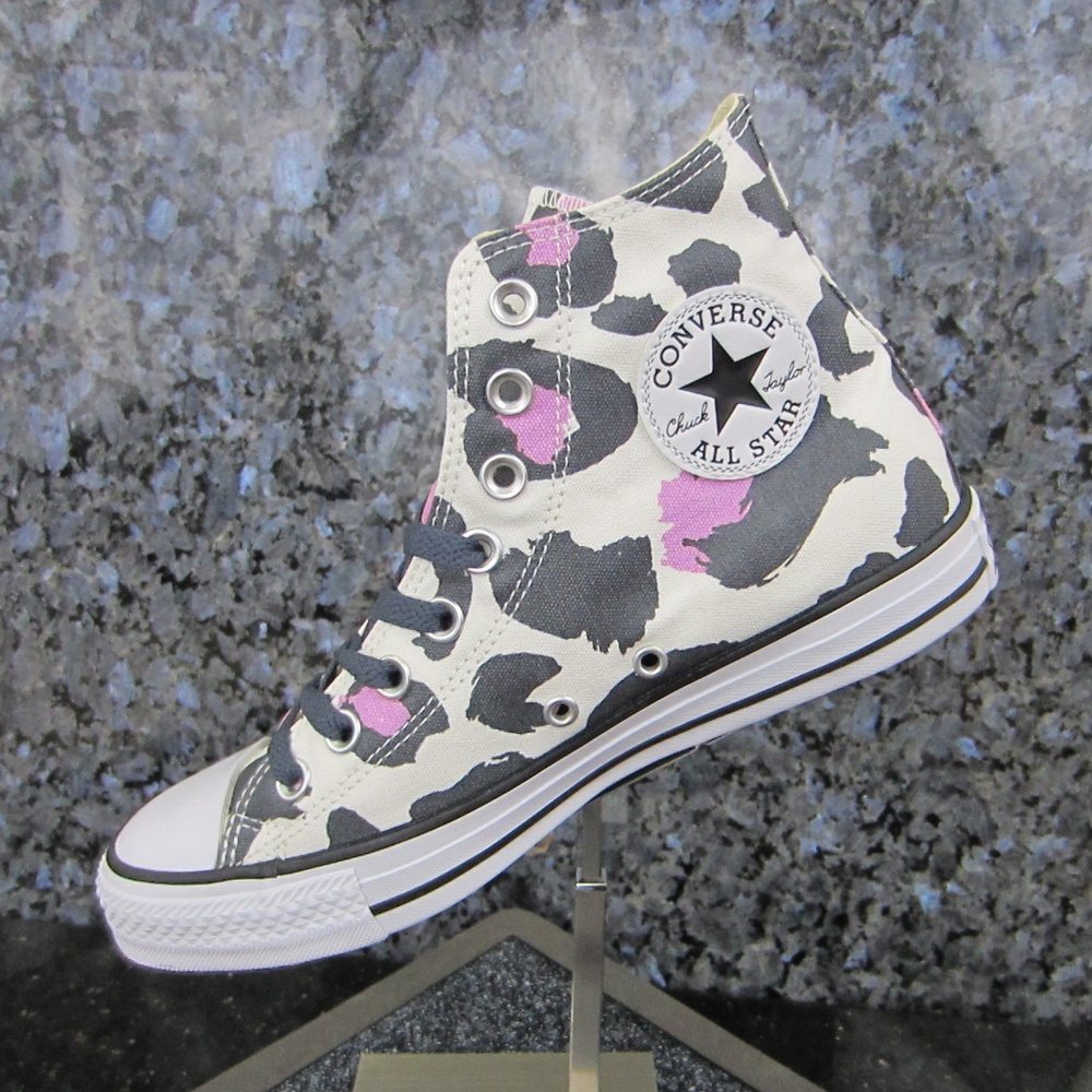 Converse Chuck Taylor All Star Hi Glow Sneaker (Wo - Picture 2 of 5